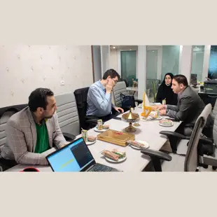 آموزش دادن